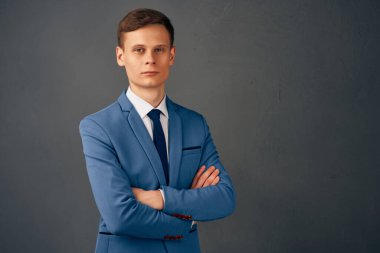 Ofisteki iş adamı poz veriyor. Yüksek kalite fotoğraf