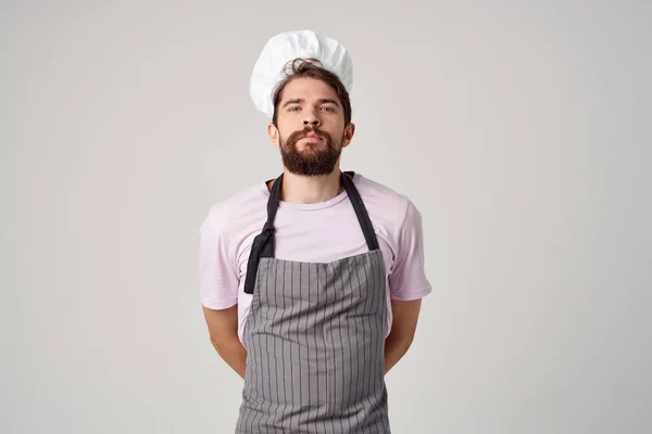 Homem em chefs uniforme restaurante gourmet profissionais indústria — Fotografia de Stock