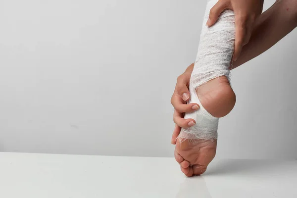 Bandaged leg injury health problems close-up — Stock Photo, Image