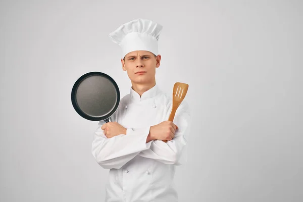 Man in chef-kok uniform professioneel werk koken — Stockfoto