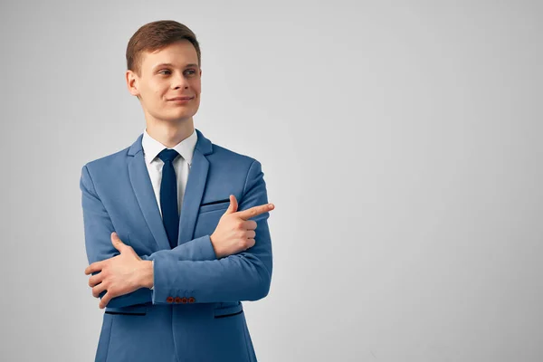 Человек в пиджаке в галстуке исполнительный Профессиональный изолированный фон — стоковое фото