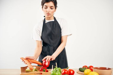 Mutfakta aşçı Sebze kesme diyeti