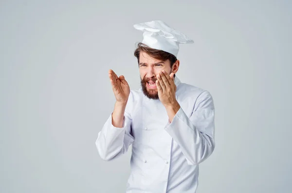 Maschio cuoco lavoro uniforme professione cucina isolato sfondo — Foto Stock