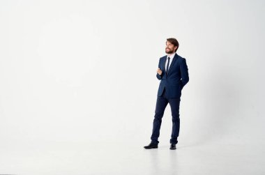 sakallı iş adamı duyguları başarılı iş kariyeri