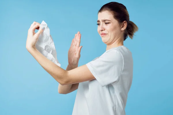 Mujer con problemas de dolor de cabeza medicina migraña — Foto de Stock