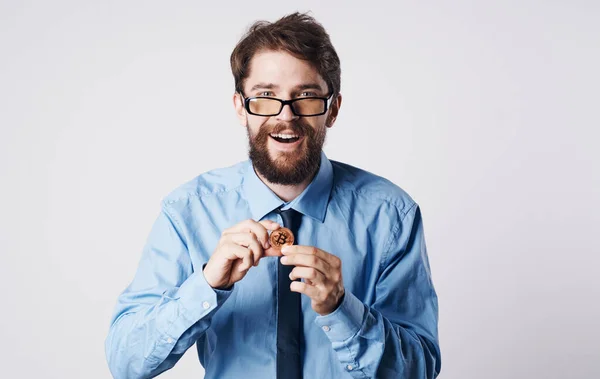 Business man shirts with tie bitcoin cryptocurrency finance virtual — Stock Photo, Image