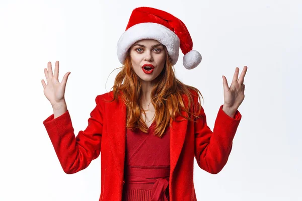 Mulher vestindo Santa cosméticos traje posando moda férias Natal — Fotografia de Stock