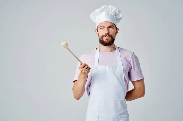Barbuto uomo chef grembiuli ristorante gourmet lavoro industria — Foto Stock