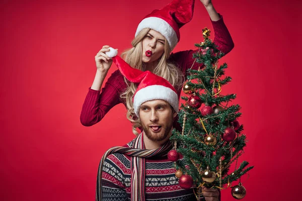 Fröhliches junges Paar Weihnachten Urlaub zusammen Lebensstil — Stockfoto