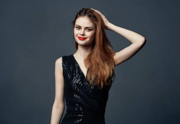 Bonita Mujer Con Labios Rojos Sobre Fondo Aislado Foto Alta — Foto de Stock