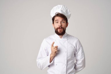 Sakallı adam restoranı. Profesyonel el hareketi.