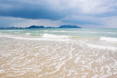 okyanusun üzerinde fırtına