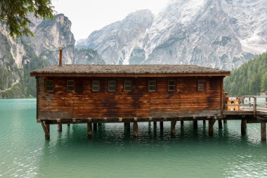 Lago de Braies veya Pragser Wildsee