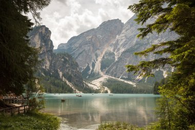 Lago de Braies veya Pragser Wildsee