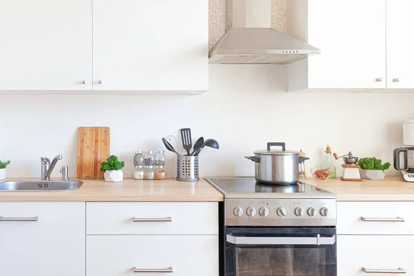 Scandinavische Klassieke Minimalistische Keuken Met Witte Houten Details Moderne Witte — Stockfoto