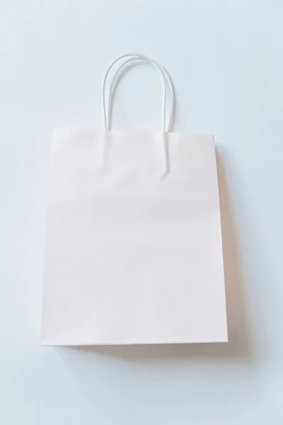 Just Minimal Design Shopping Bag Isolated White Background Концепция Онлайн — стоковое фото