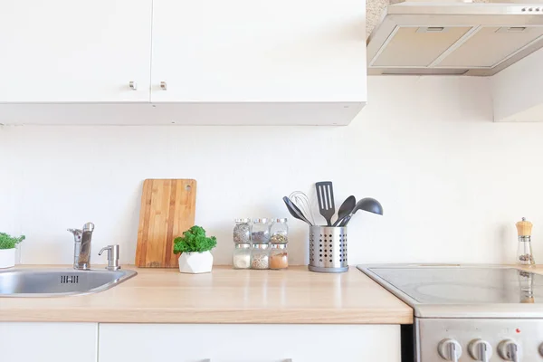 Cocina Minimalista Clásica Escandinava Con Detalles Blanco Madera Cocina Blanca —  Fotos de Stock