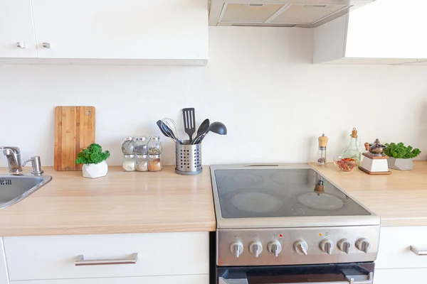 Cocina Minimalista Clásica Escandinava Con Detalles Blanco Madera Cocina Blanca —  Fotos de Stock