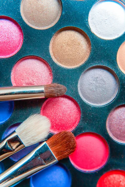Werkzeuge Für Make Und Kosmetik Verschiedene Schattierungen Von Lidschatten Palette — Stockfoto