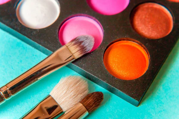 Werkzeuge Für Make Und Kosmetik Verschiedene Schattierungen Der Lidschatten Palette — Stockfoto