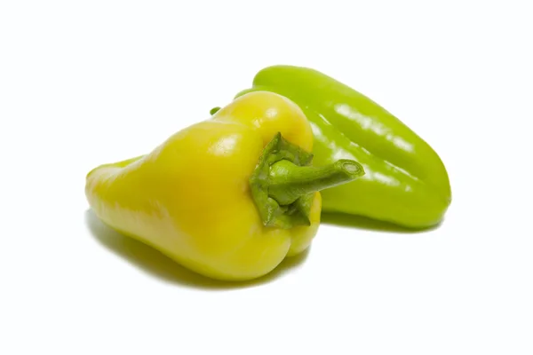 Elszigetelt fehér zöld paprika — Stock Fotó