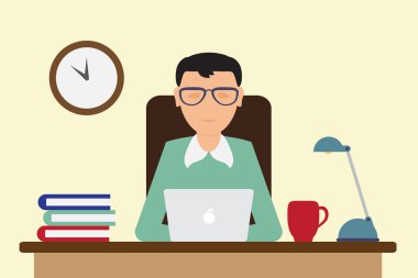 Masada oturan ve çalışan memur