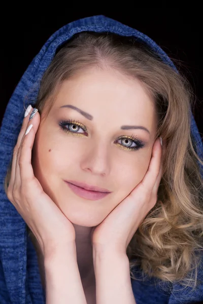 Junge blonde Frau — Stockfoto