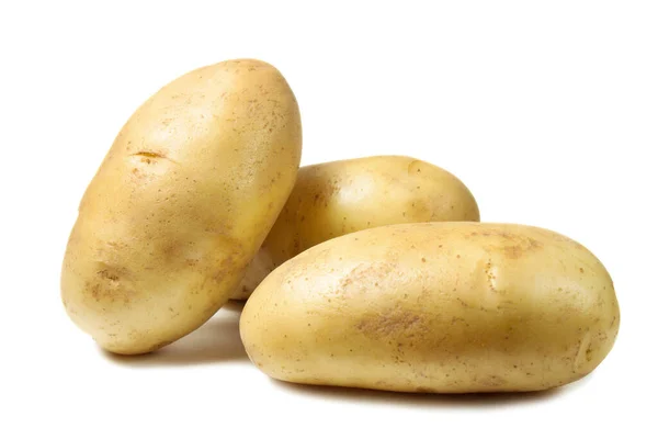 Surowe zbiory ziemniaków izolowane na białym tle — Zdjęcie stockowe