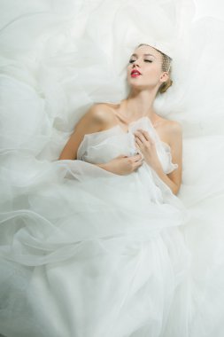 güzel gelin portresi