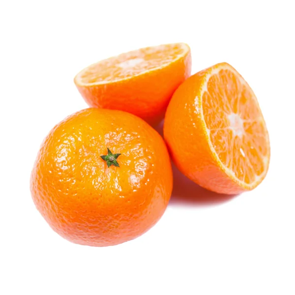 Tangerinas isoladas em branco — Fotografia de Stock