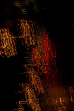 Işık çizgi gece gökyüzü ve araba farlar ışıklar p yaptı