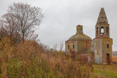Rusya eski kırmızı tuğla kilisede