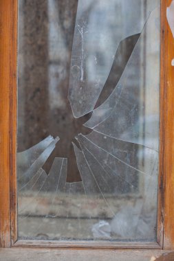 Etkisi taş ve madde işaretleri