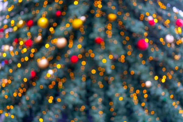 Sfocato Festivamente Decorato Bei Rami Albero Natale — Foto Stock