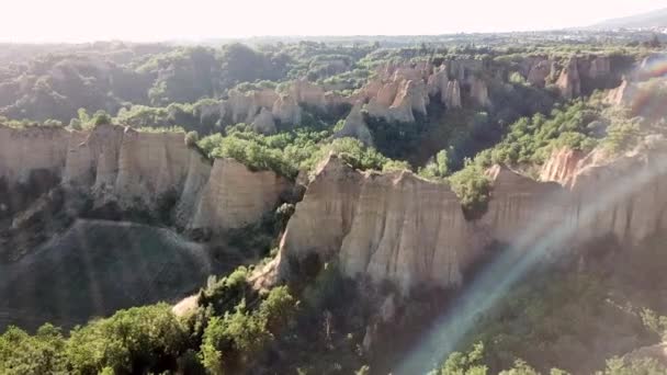 Balze Valdarno, kanjon i Toscana, Italien. Flygbild — Stockvideo