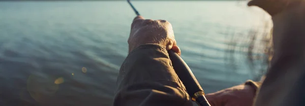 Fishing Rod Wheel Closeup Man Fishing Beautiful Sunset — Stock Photo, Image