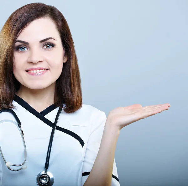 Bela menina médico — Fotografia de Stock