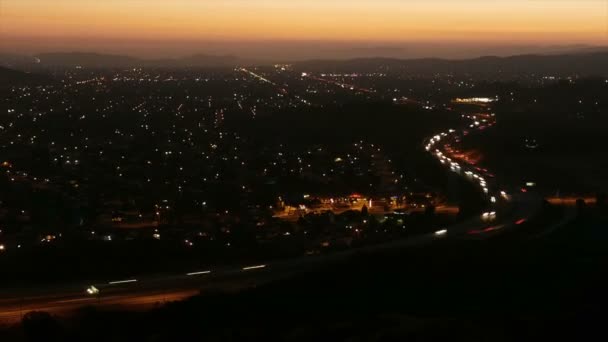 Simi valley schemering time-lapse met zoom — Stockvideo