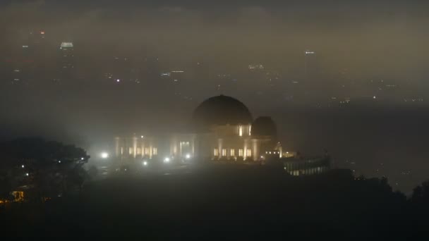 Griffith park observatory sunrise dimma — Stockvideo