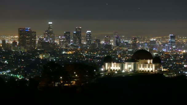 Griffith Parkı Gözlemevi gece güne — Stok video