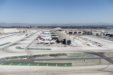 Tom Bradley terminalde Lax