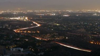 San Fernando Vadisi Dağ Manzaralı Dusk gece zaman atlamalı için