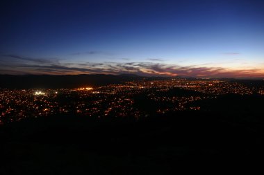 Los Angeles California banliyösü gece