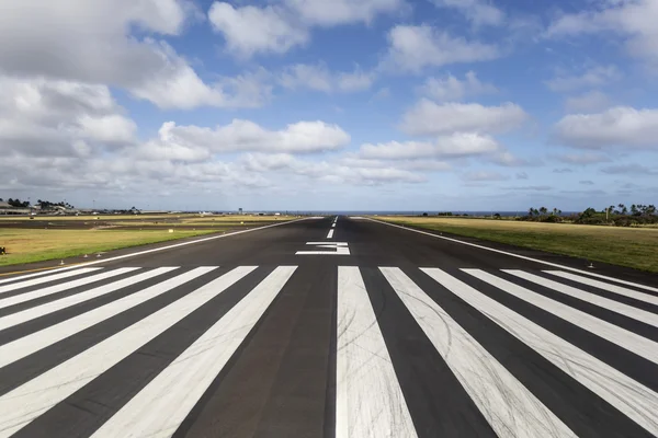 Island Runway — Stock Photo, Image