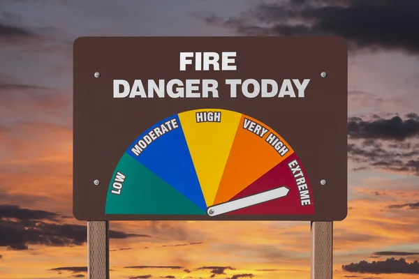 Extreme Fire Danger Today Sign with Sunrise — Stock Photo, Image