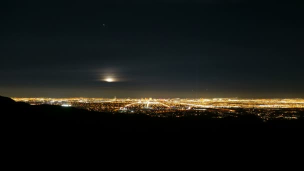 Время восхода Луны в Лас-Вегасе — стоковое видео