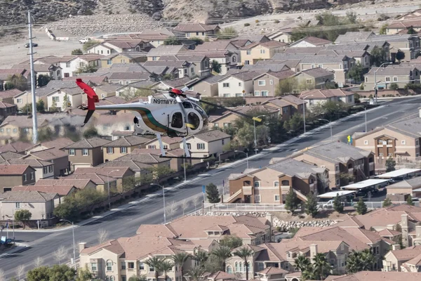 Helicóptero da Polícia de Las Vegas em Voo — Fotografia de Stock