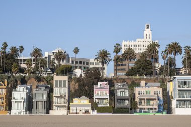 eklektik california beach evleri