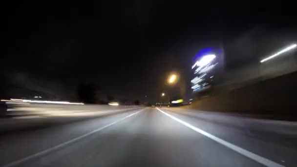 Los Angeles 110 port i upływ czasu nocy autostrad Pasadena — Wideo stockowe