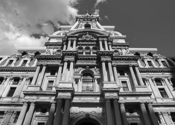 Philadelphia City Hall i svart och vitt — Stockfoto